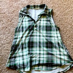 Green plaid sleeves tee